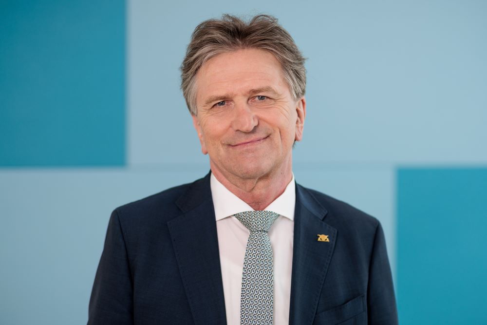 Manne Lucha, Minister für Soziales, Gesundheit und Integration Baden-Württemberg
