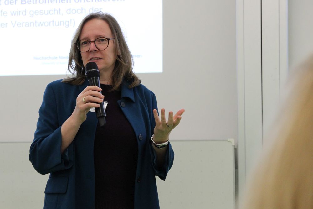 Dr. Daniela Hayder-Beichel, Leiterin der Expert:innen-Arbeitsgruppe beim DNQP