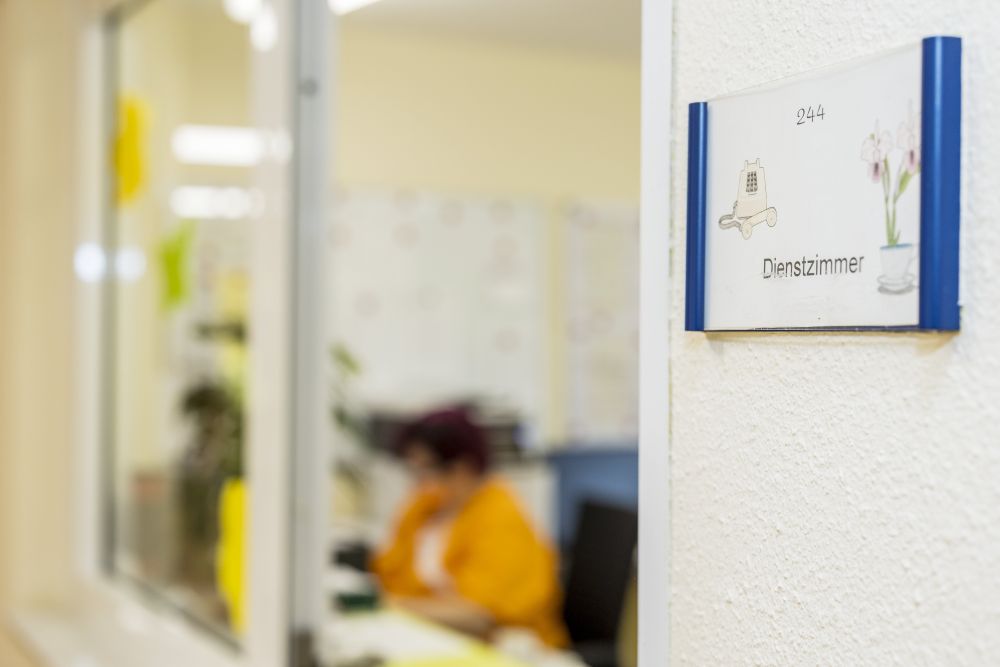 Pflegeheime leiden unter Außenständen durch lange Verfahren bei der Hilfe zur Pflege.