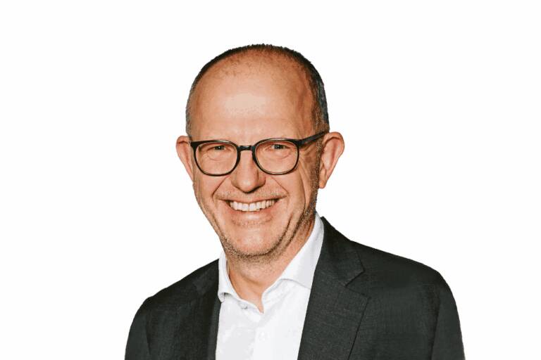Dr. Stefan Arend